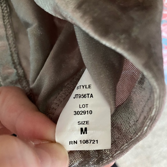 Crop top - Picture 3 of 3